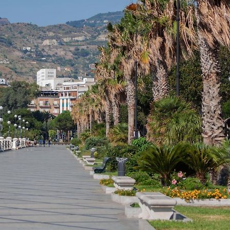 B&B I Bronzi Reggio di Calabria Exteriör bild