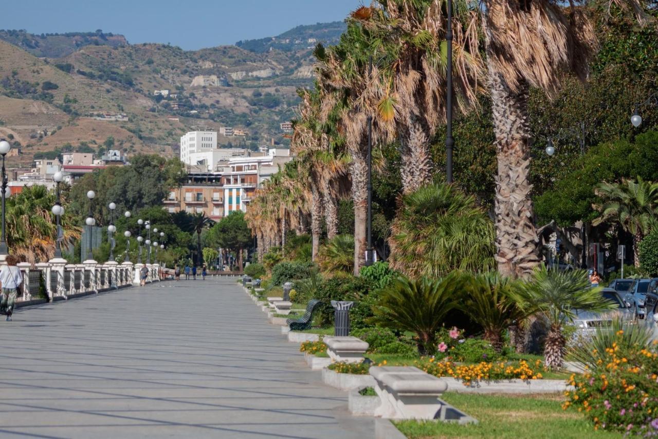 B&B I Bronzi Reggio di Calabria Exteriör bild
